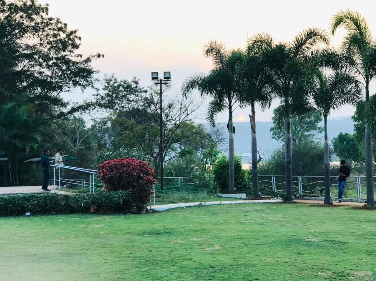 Aquarius Resort Gorhe Khurd Esterno foto