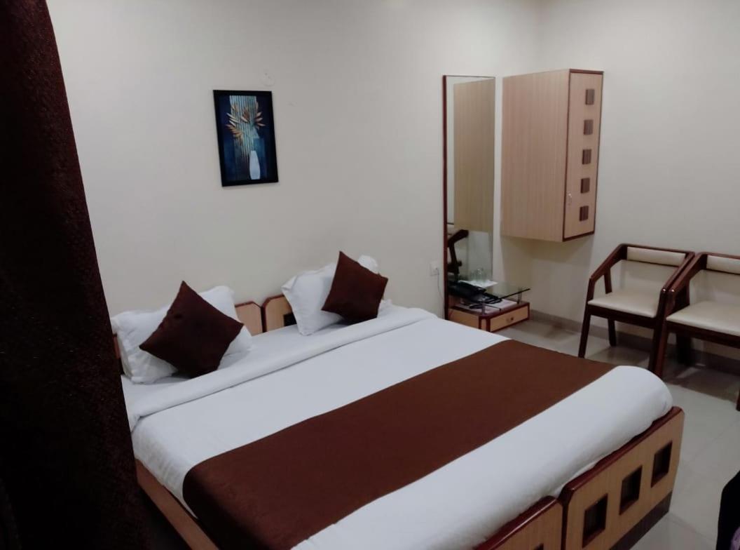 Aquarius Resort Gorhe Khurd Esterno foto