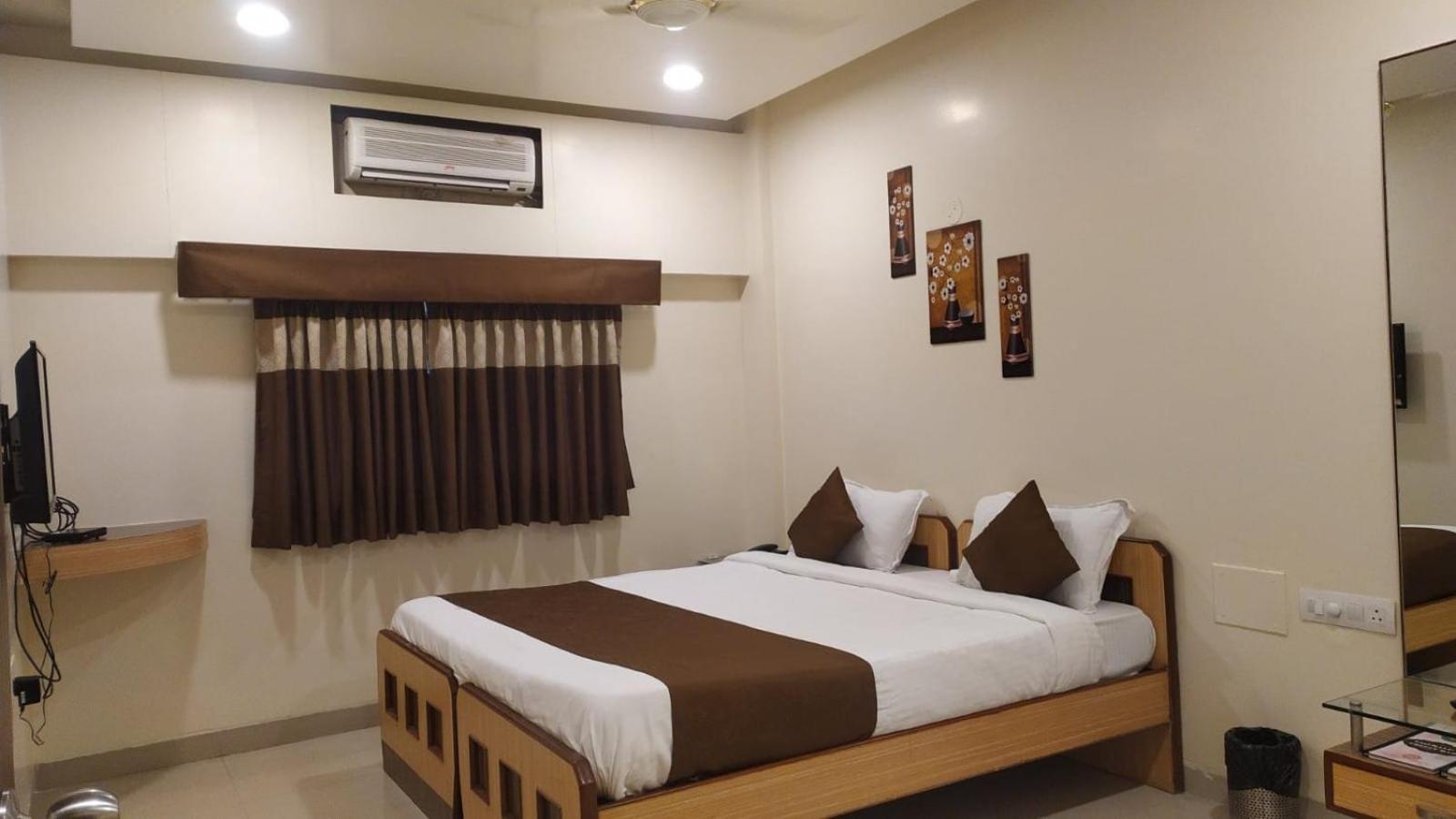 Aquarius Resort Gorhe Khurd Esterno foto
